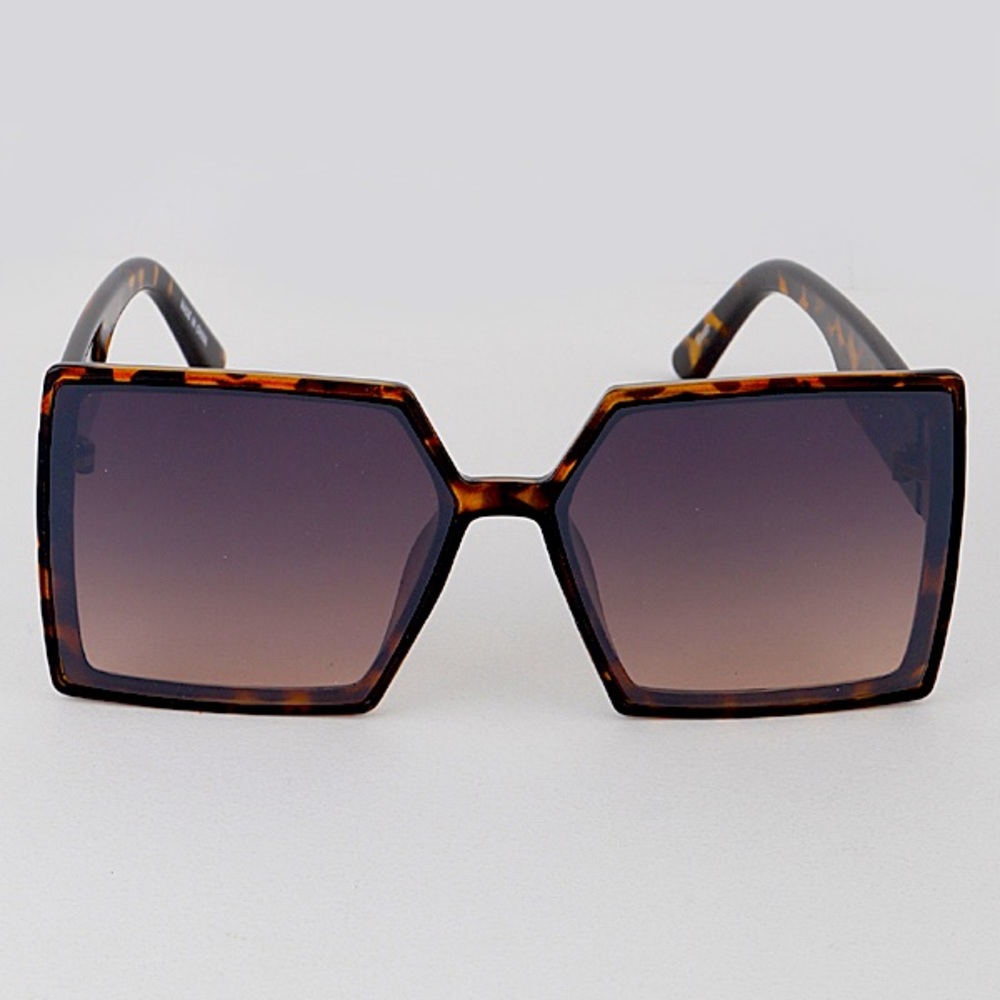 Tortoise Shell Sun Glasses